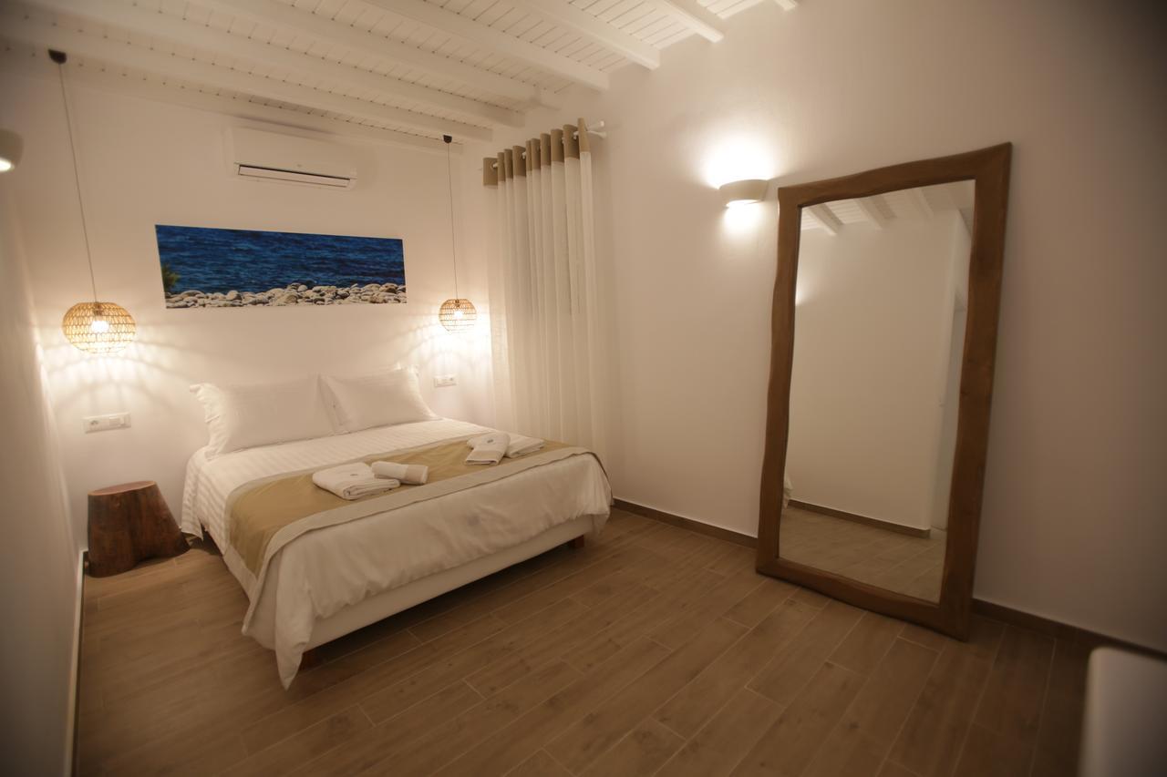 Seethrough Mykonos Suites (Adults Only) Platys Gialos  Exterior photo